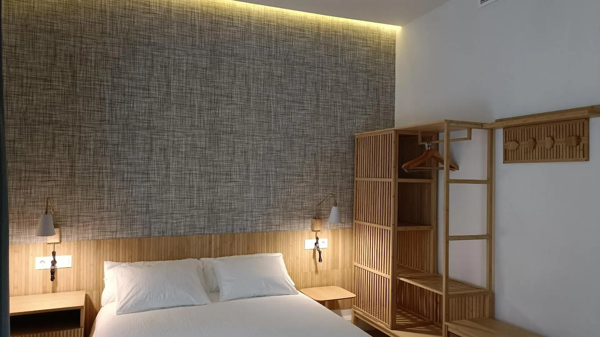 Apartment White Suite Alameda Seville